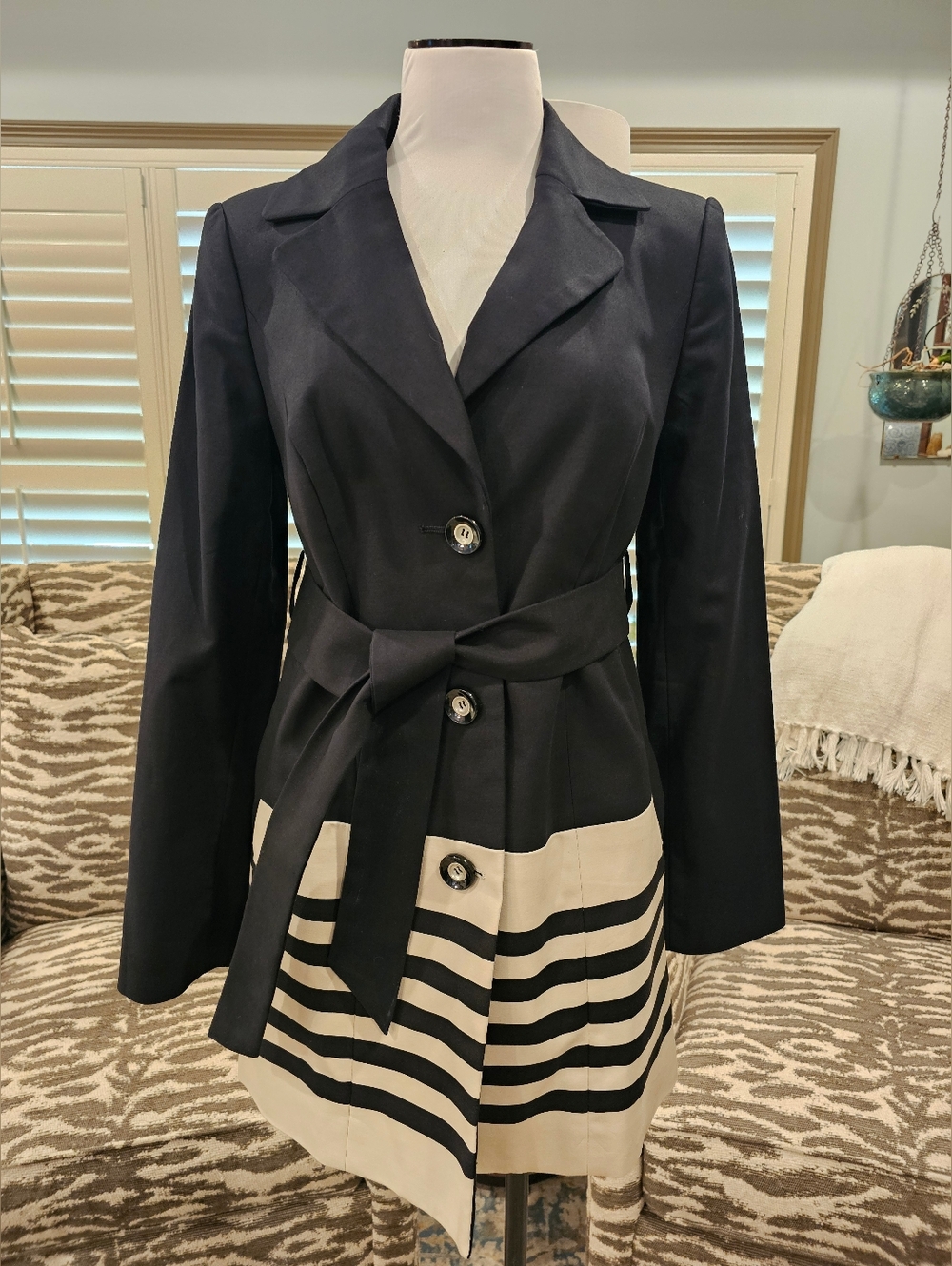 The Limited Trench Coat Size Small